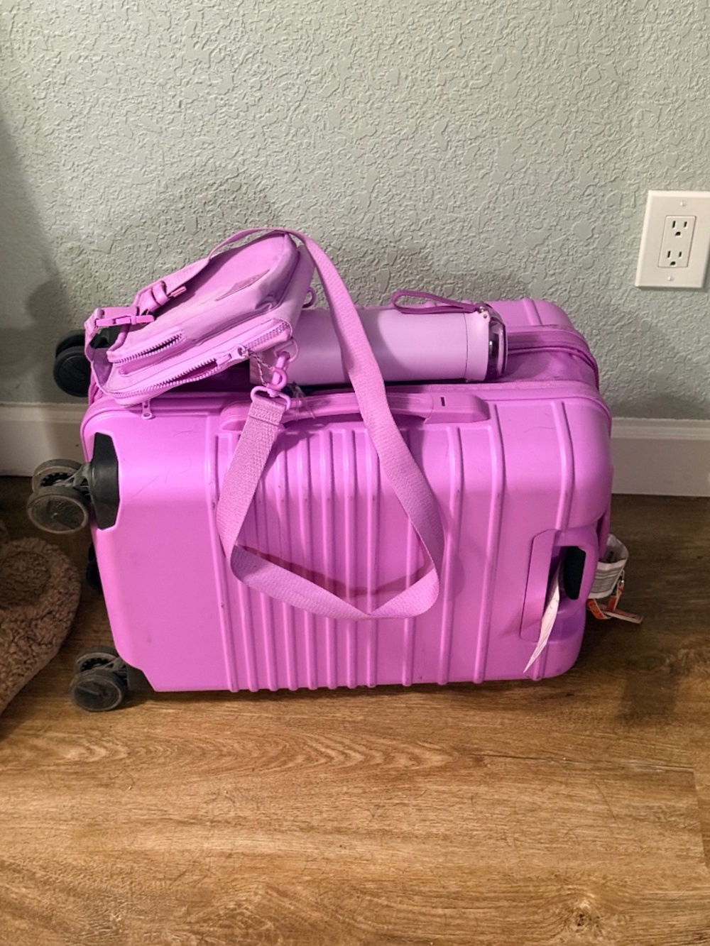BÉIS carry on & crossbody + free matching stanley